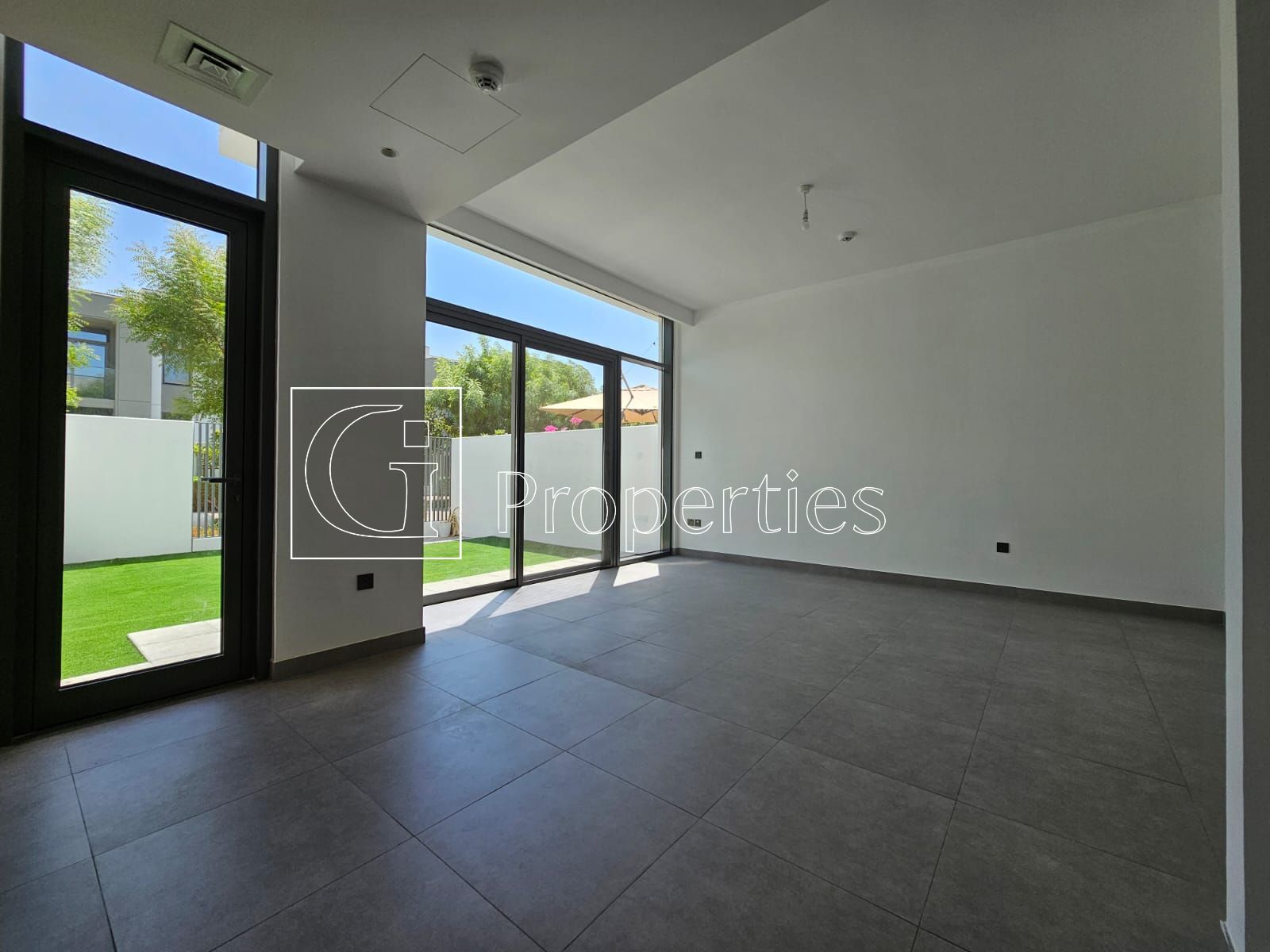 Facing Park View | Single Row | Vacant - 2