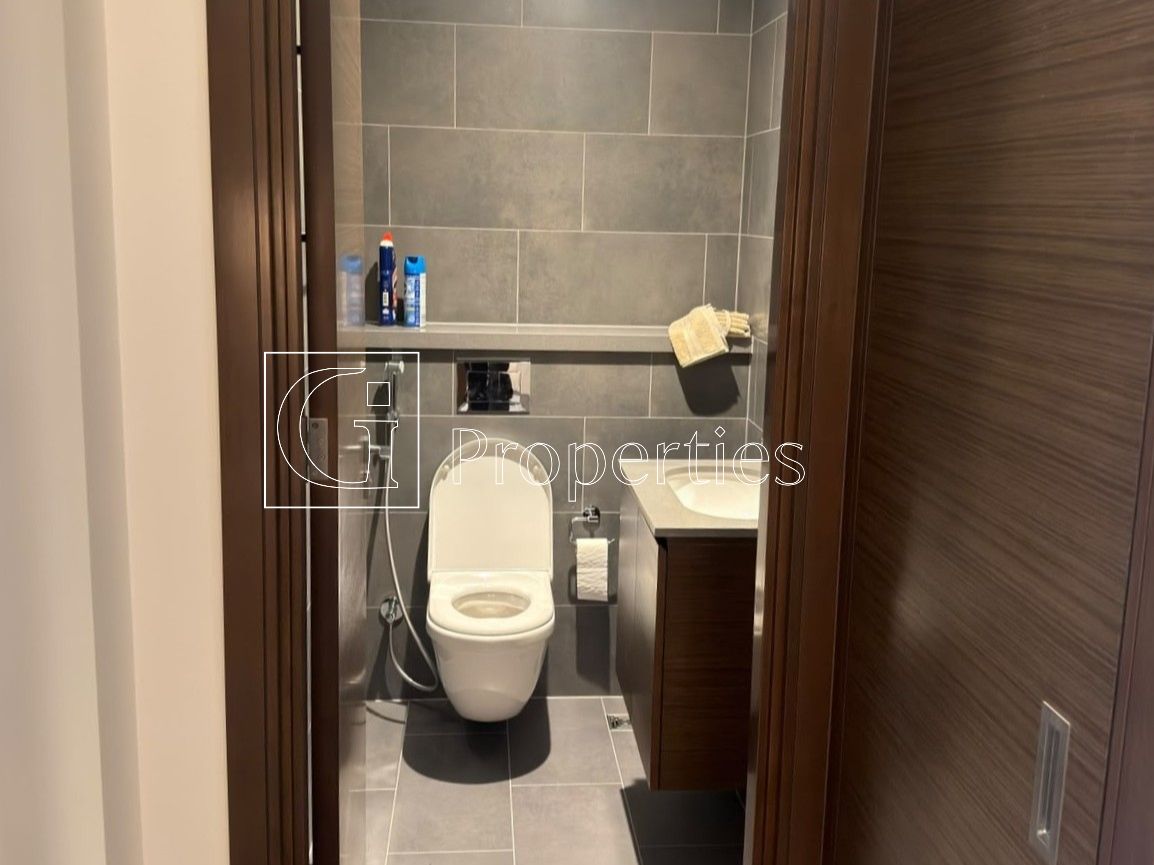 Fully Furnished | Direct Access to Pool | Spacious - 10