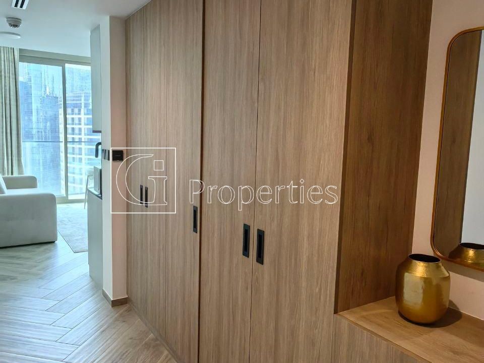 1bd | Fully Furnished | Burj View - 5