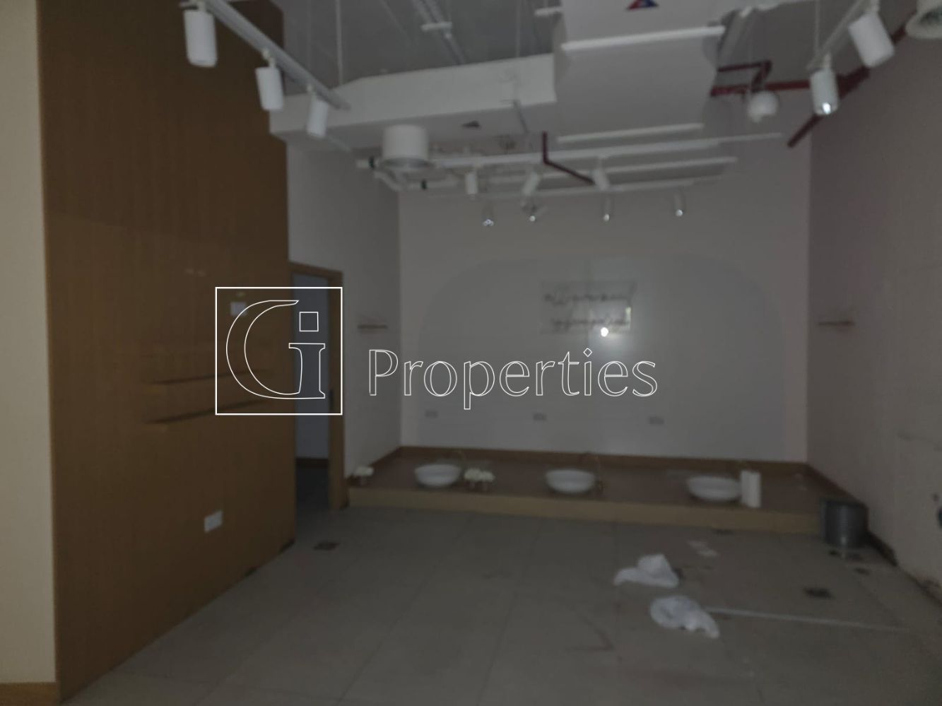 Retail | Vacant | Prime Location - 3