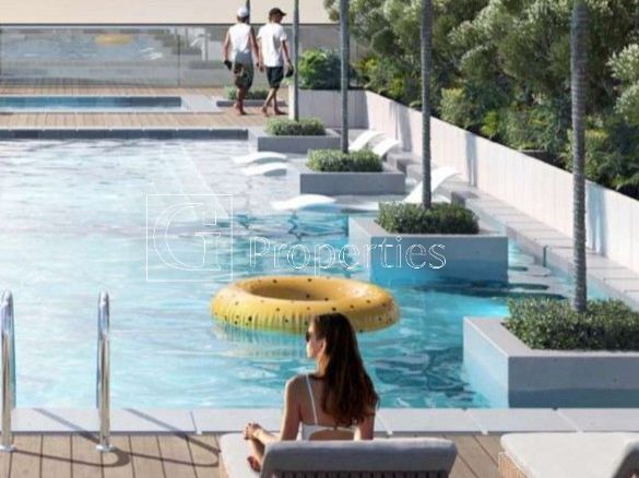 Studio | Pool View | Prime Location - 11