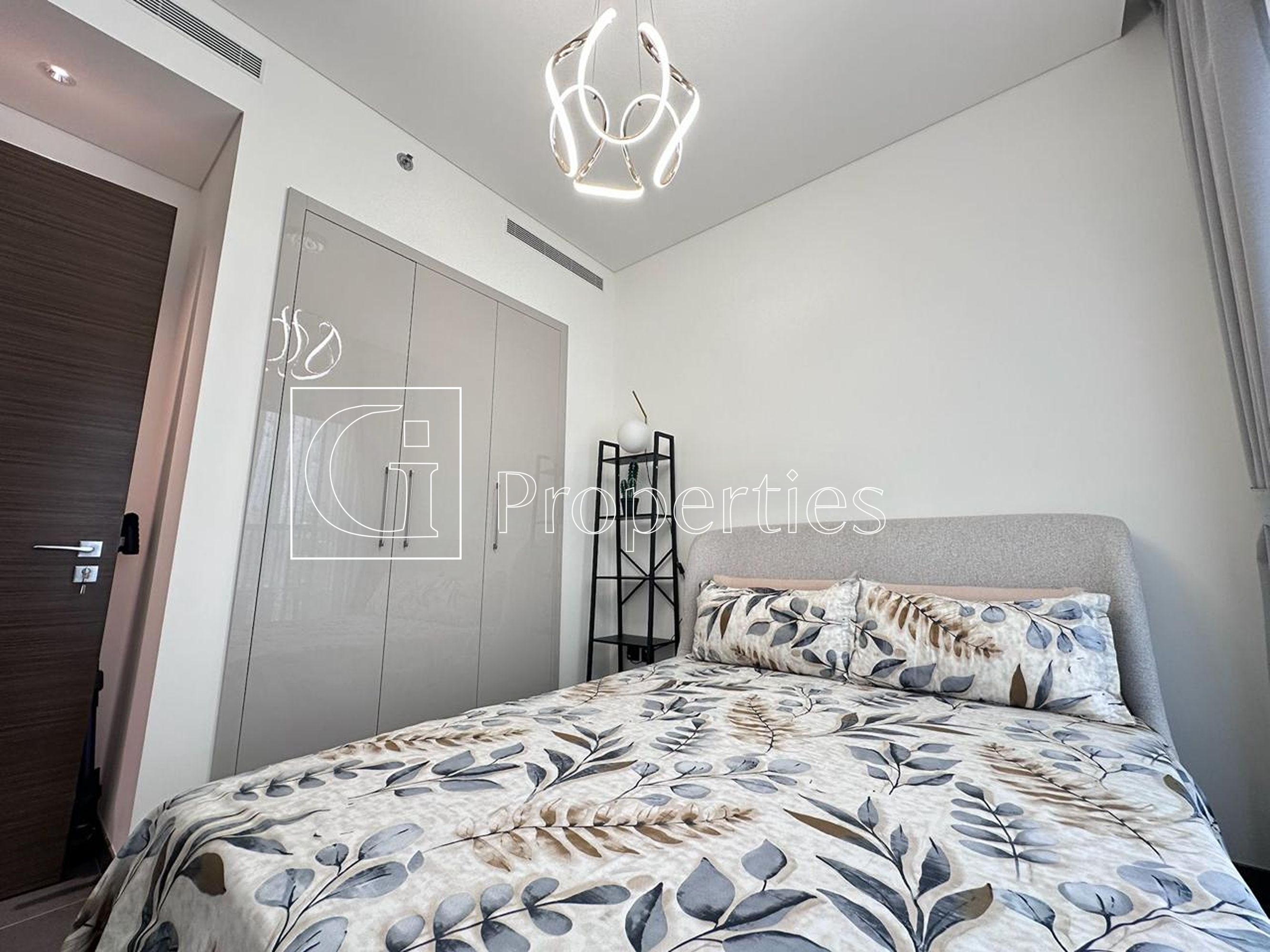 Fully Furnished 1BR | Modern Living | Best Deal - 5
