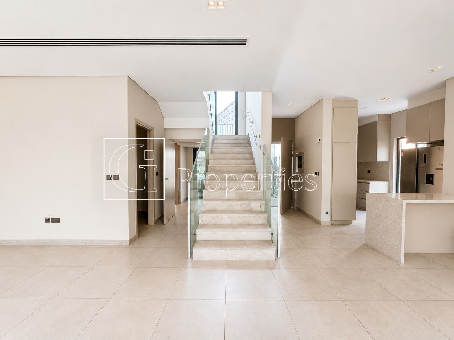 Corner Unit | Landscaped Garden | Prime Location - 5