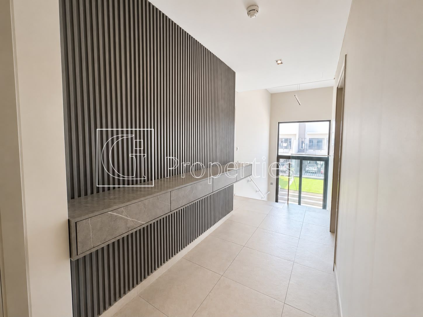 Corner Unit | Landscaped Garden | Prime Location - 6