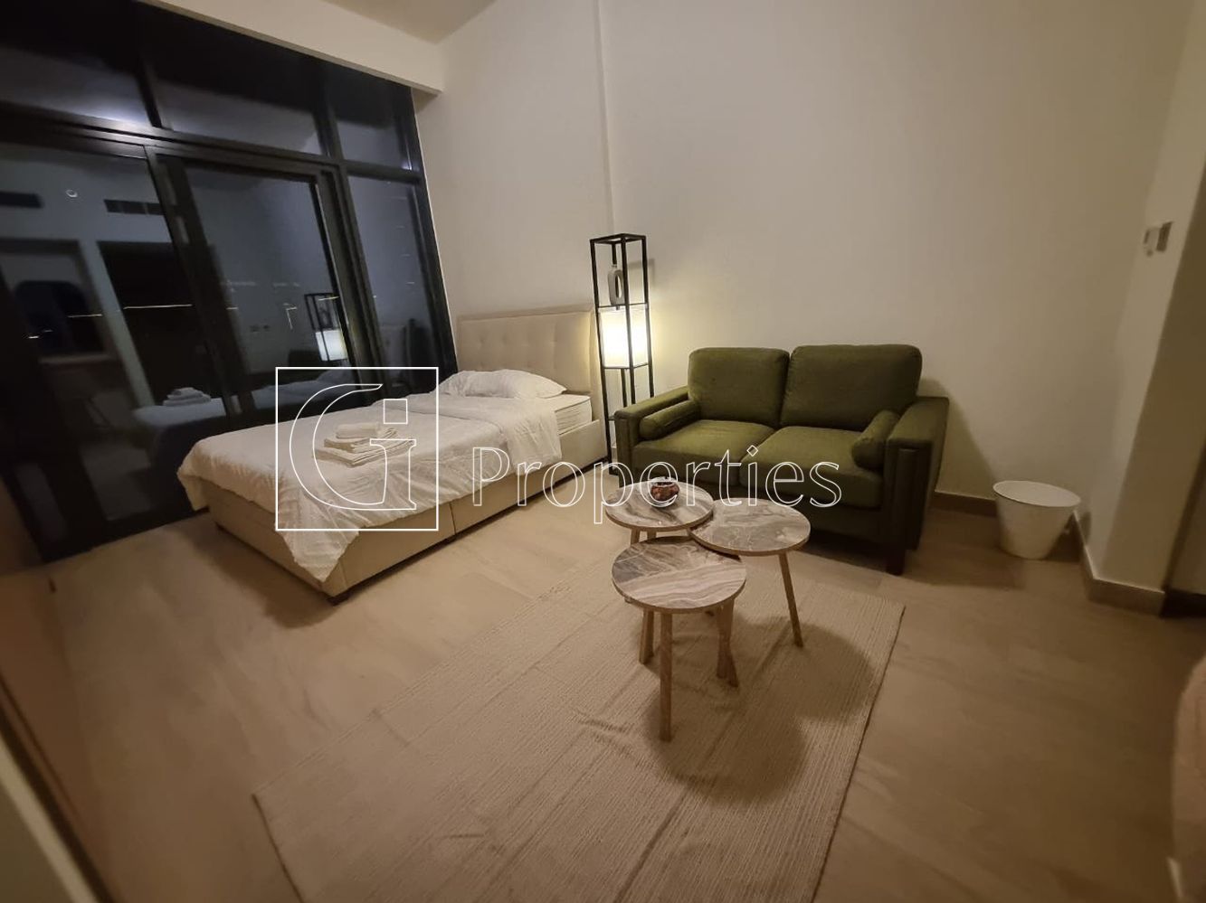 Furnished Studio | Boulevard View | 4 Cheques - 1