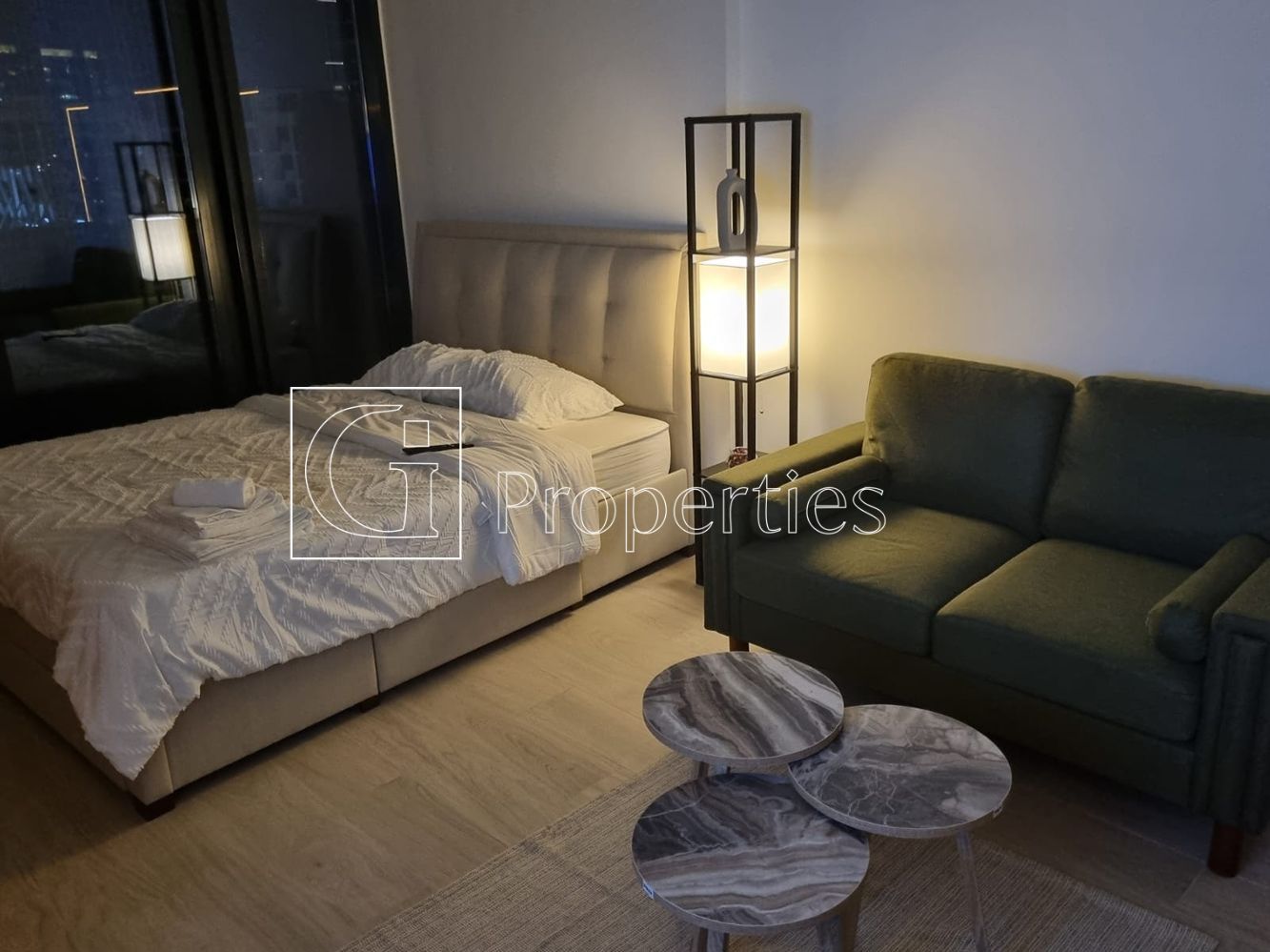 Furnished Studio | Boulevard View | 4 Cheques - 2