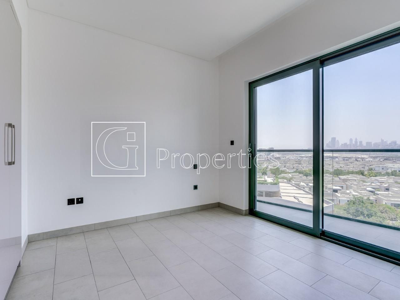 Vacant | Downtown View| Negotiable - 7