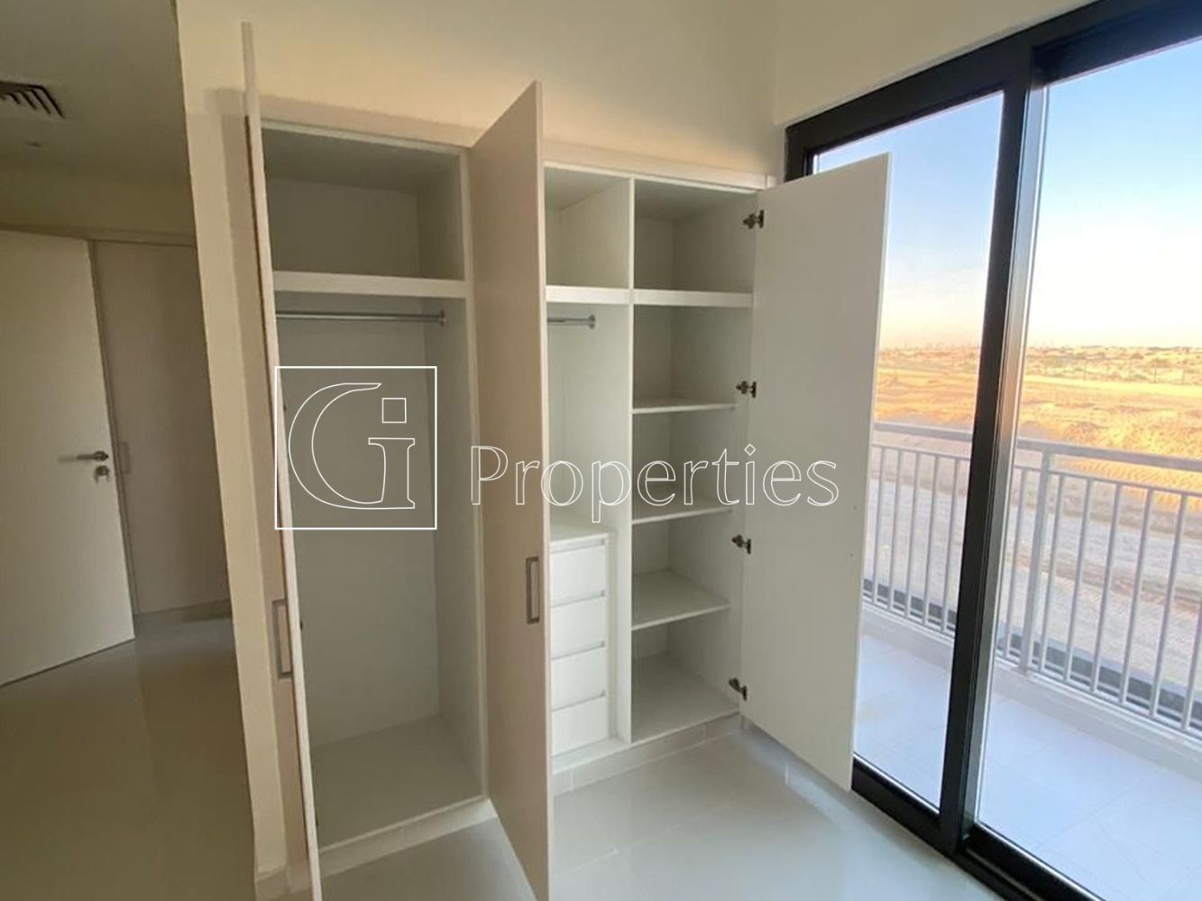 Corner Unit | Biggest Layout | 4 Cheques - 4