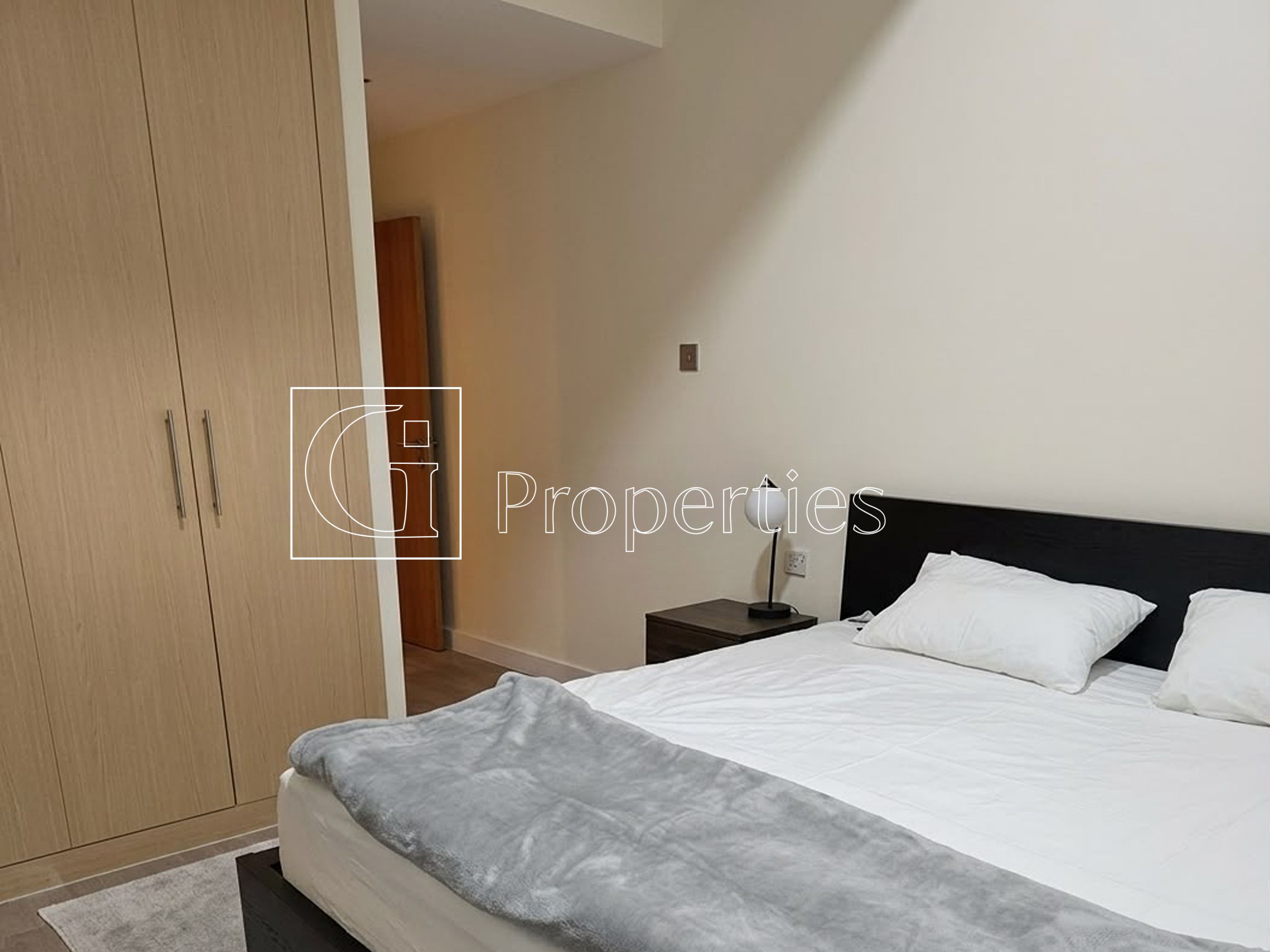 Fully furnishes | Spacious Layout | Closed Kitchen - 6