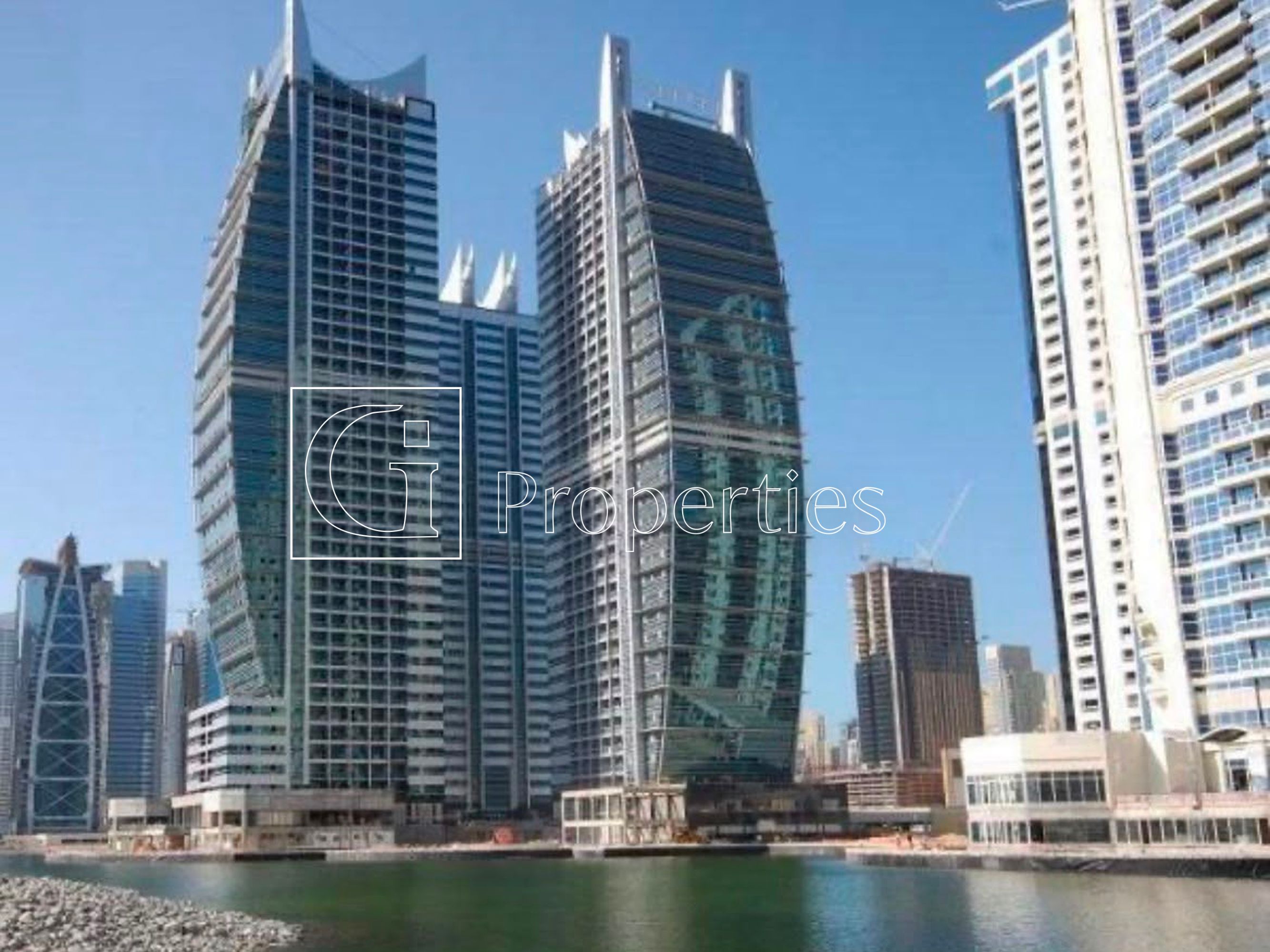 Fully furnishes | Spacious Layout | Closed Kitchen - 10