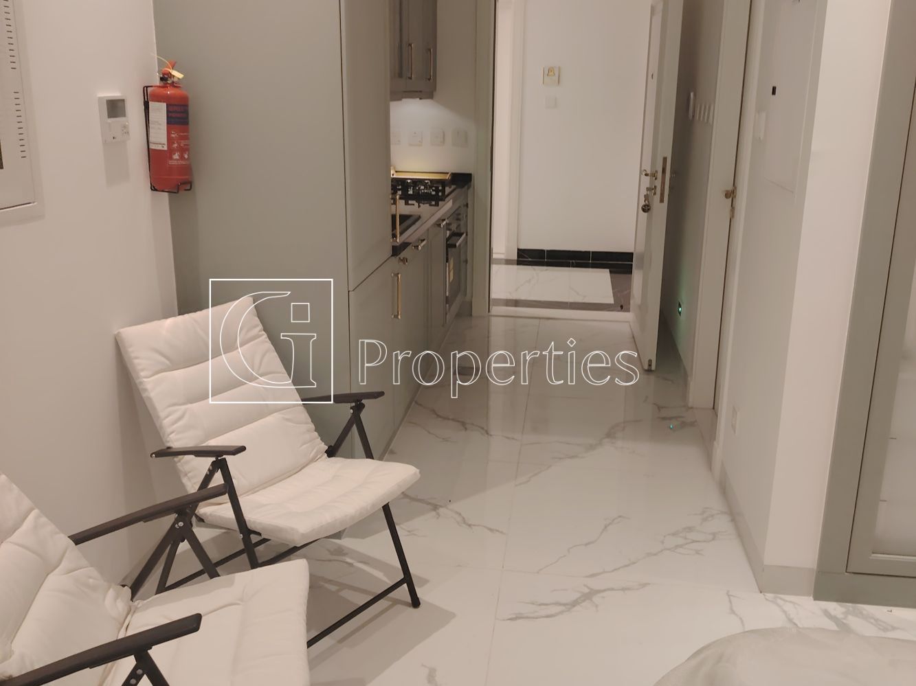 Furnished Studio | Boulevard View | Up to 12 Chqs - 3