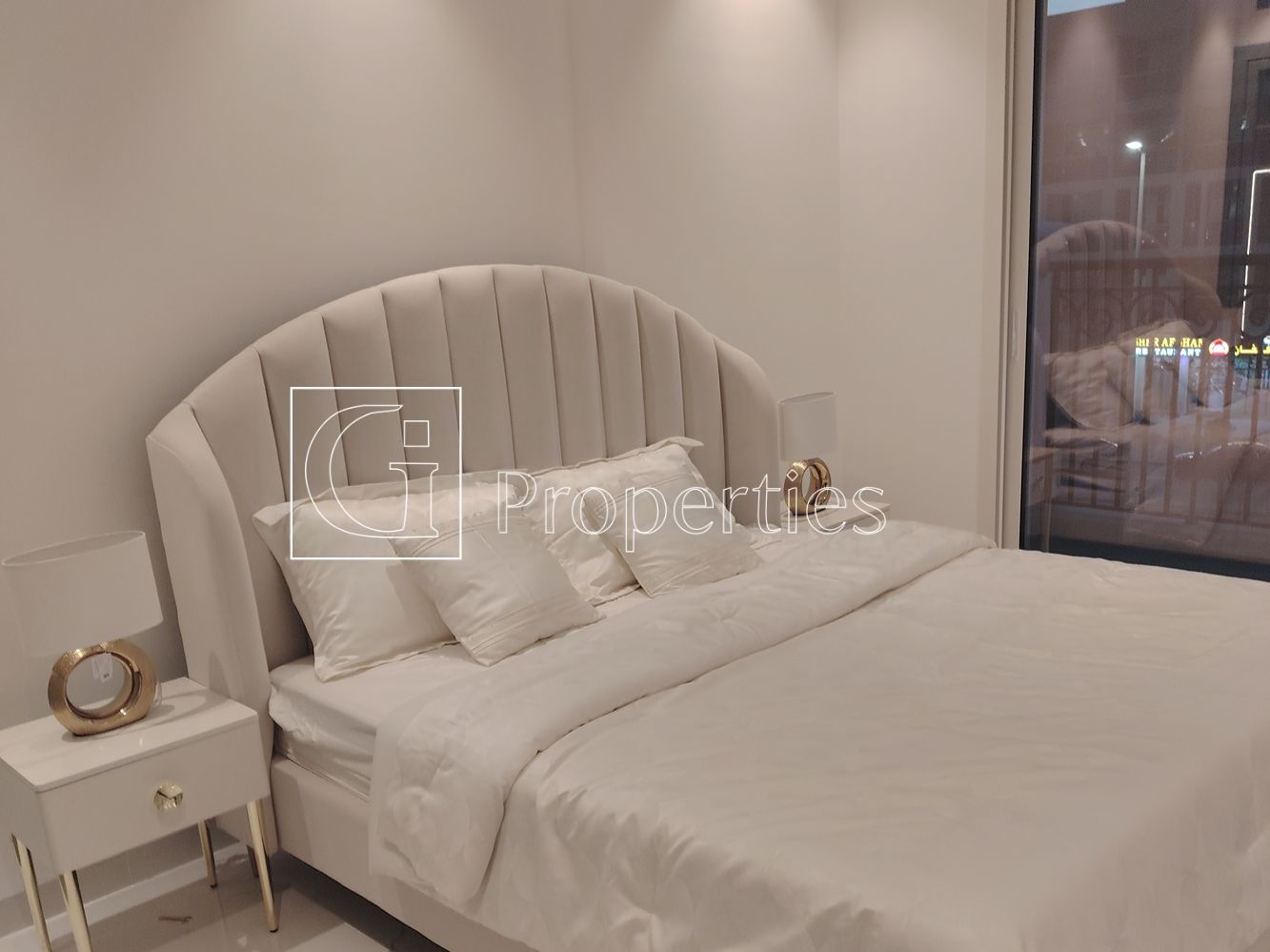 Furnished Studio | Boulevard View | Up to 12 Chqs - 5