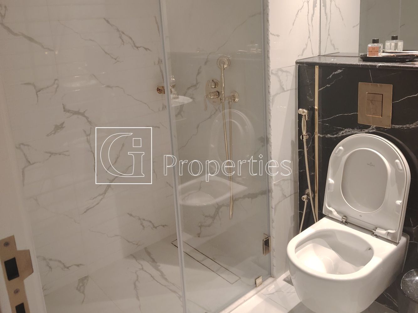 Furnished Studio | Boulevard View | Up to 12 Chqs - 10