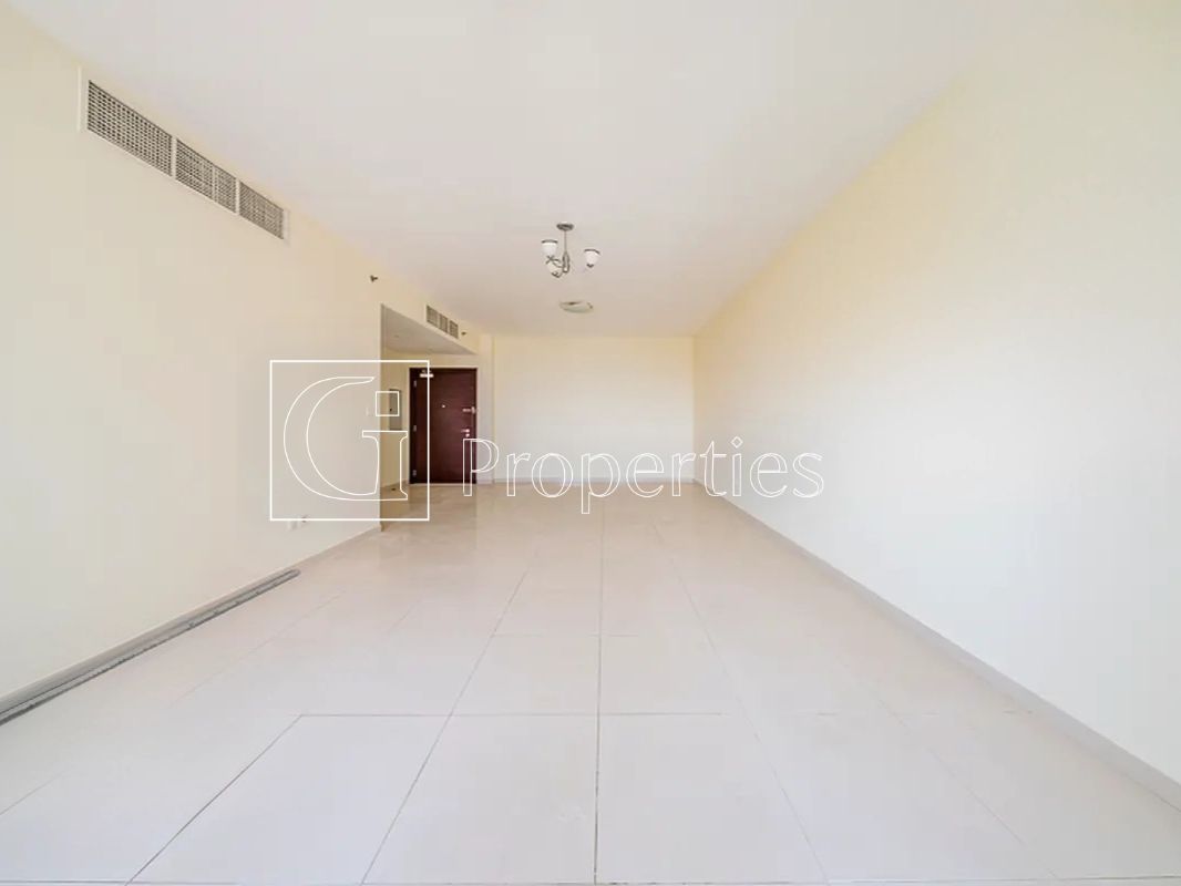 Unfurnished | High Floor | 1Minute walk from Metro - 4