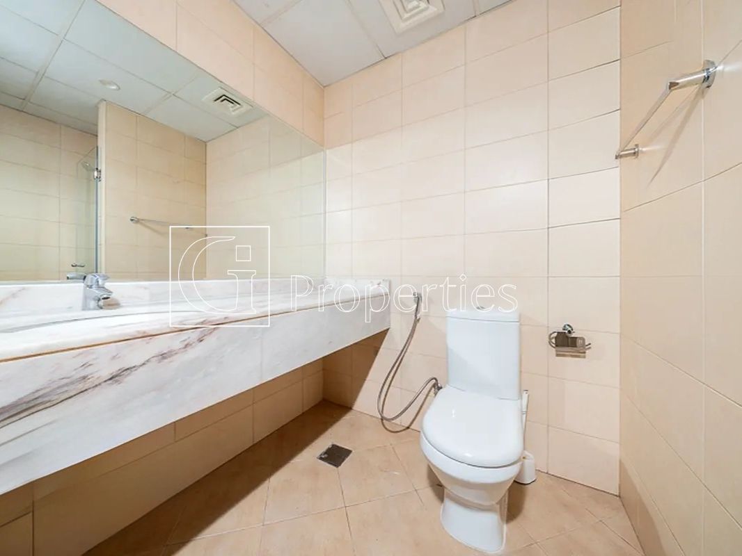 Unfurnished | High Floor | 1Minute walk from Metro - 11