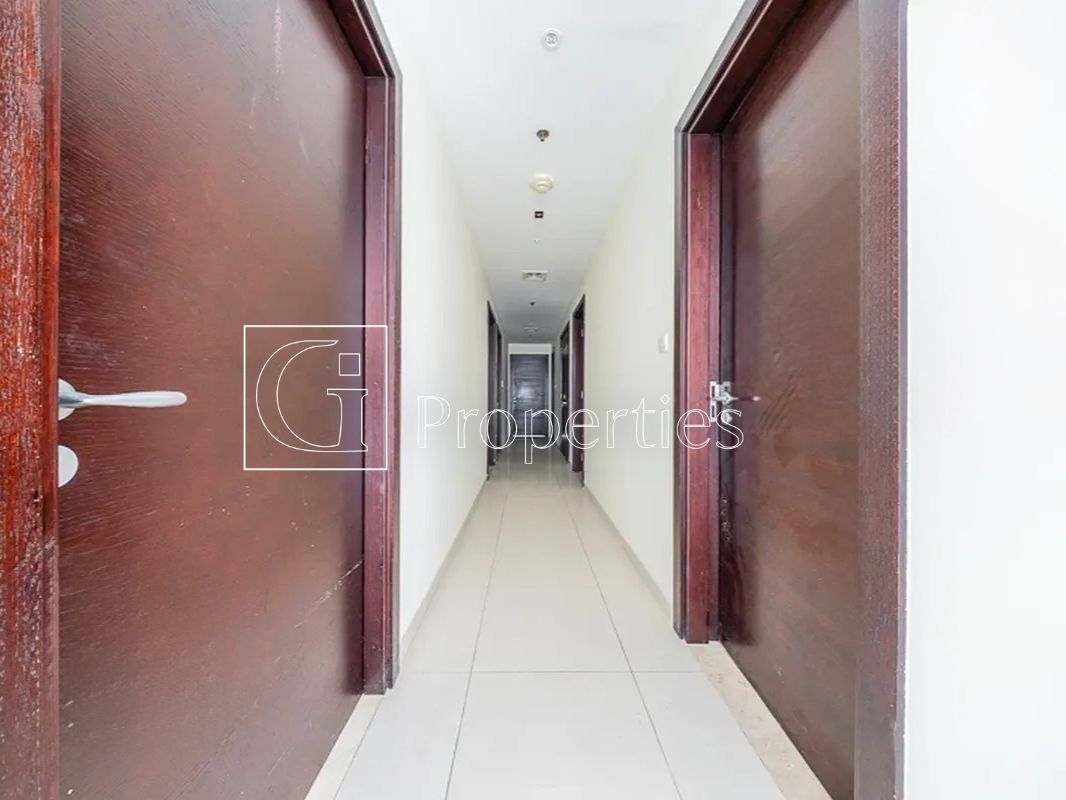 Unfurnished | High Floor | 1Minute walk from Metro - 12