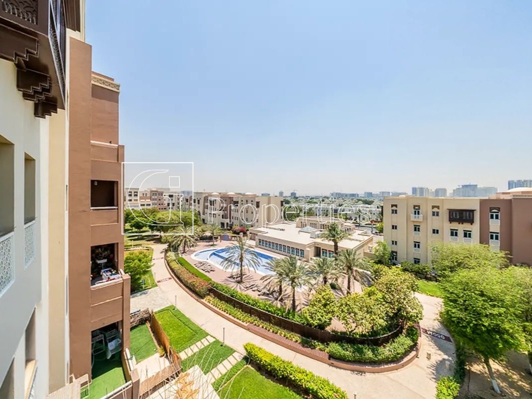 Unfurnished | High Floor | 1Minute walk from Metro - 15