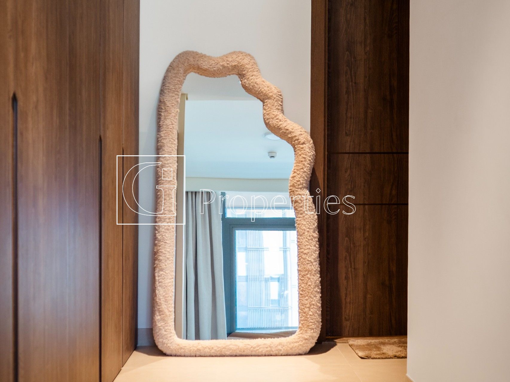 Fully Furnished | On Low Floor | Ready to Move - 3
