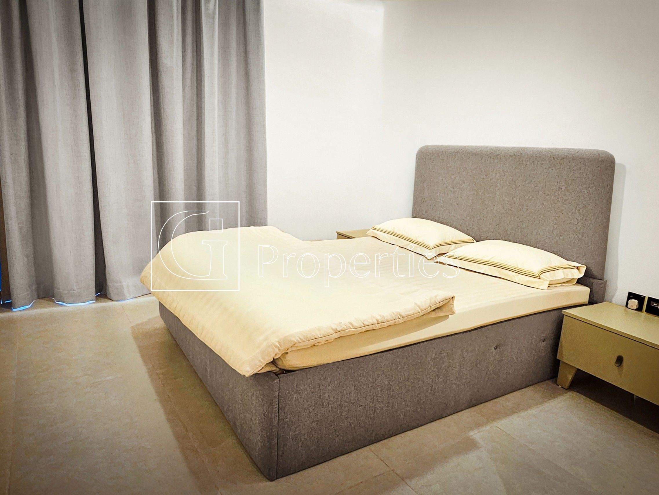 Fully Furnished | On Low Floor | Ready to Move - 5