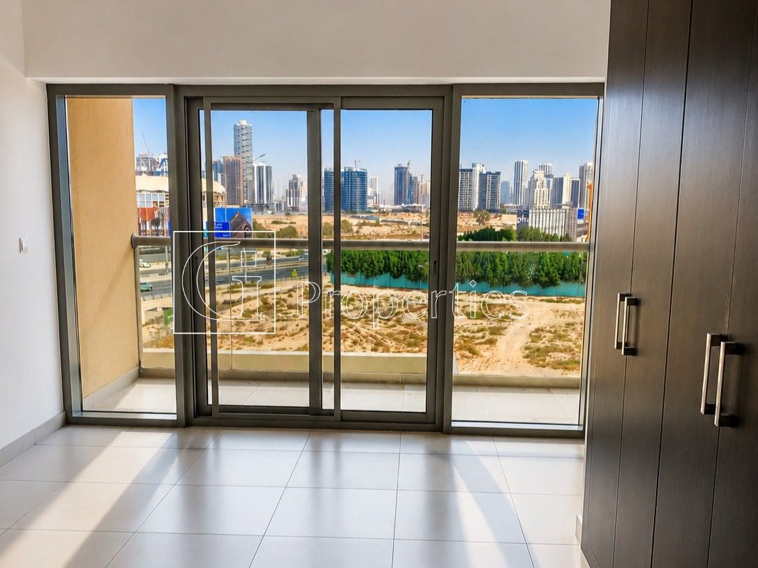 Low Floor | Good View | Motivated Seller - 1